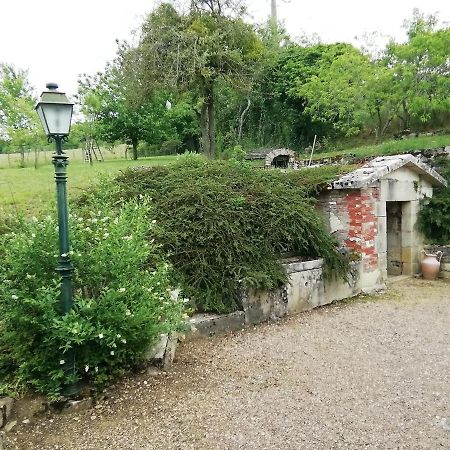Gite Ancien Lavoir Viserny Extérieur photo