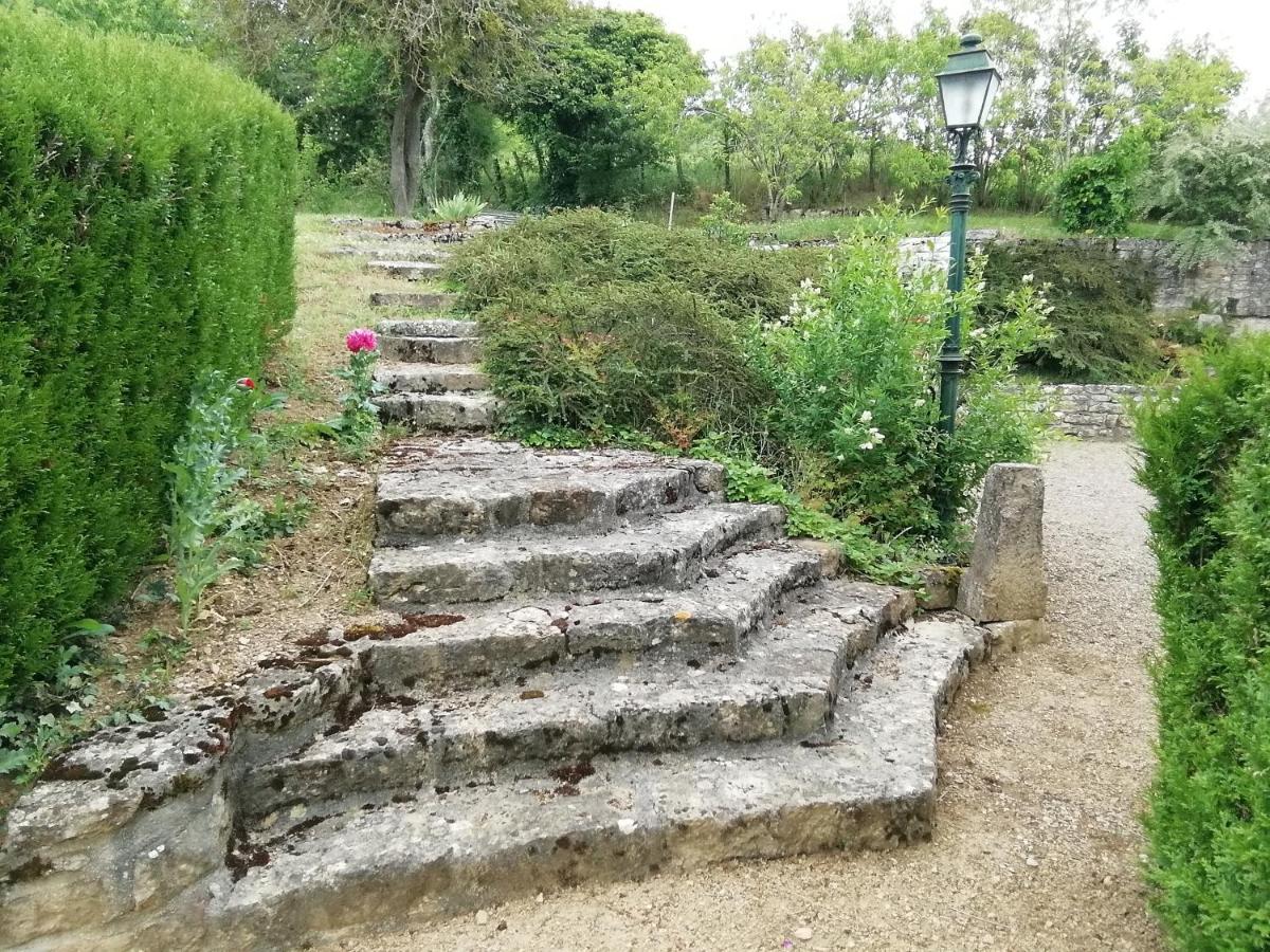 Gite Ancien Lavoir Viserny Extérieur photo